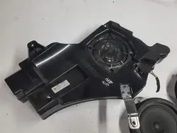 Audi A3 8P Bose Högtalare OEM 8P4035223D Begagnad