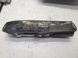 Opel Vectra B Instrumentpanel OEM 88481673 - Begagnad