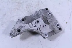 Kompressorfäste OEM 2W9E-19N586-AF Jaguar