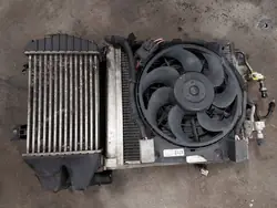 Refroidisseur d'eau Ventilateur Intercooler Opel Astra H Lift 1.7 CDTI