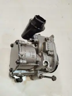 Olje pump Audi A4 B9 2.0 TDI, OEM 04L145208AA