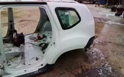 Dacia Duster I Hinterer linker Kotflügel OEM OV369