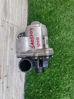 Vesipumppu OEM Bmwczescibalon BMW:lle