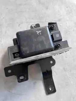 Radar Trasero Derecho Kia Xceed OEM 99150-J7400