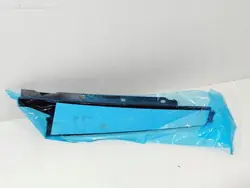 OEM J8A2-255A80-A Dörrlist Höger Bak Range Rover Velar