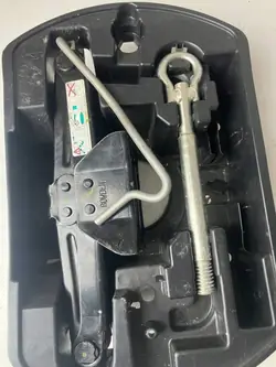 Reservhjulsinsats OEM 9805820580 för Peugeot 308 T9