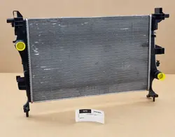 Vesijäähdytin UBGON 51965905 Jeep Renegadelle