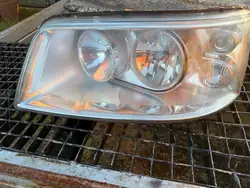Phare gauche Volkswagen Transporter T5