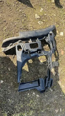 Suporte de farol Volkswagen Golf VI 5K0807262