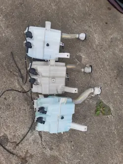 Scheibenwaschbehälter Toyota Prius III OEM - Gebraucht