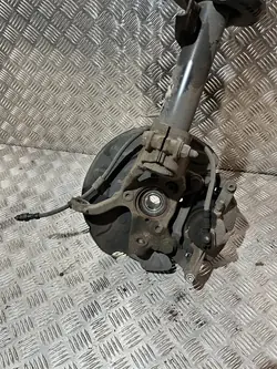 Fram Vänster McPherson Audi Q2 GA 16, OEM 5Q0407255S