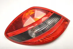 Luz trasera izquierda Mercedes-Benz A1718200564