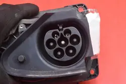 Prise de Port de Charge OEM 1061353-00-G Tesla Model X