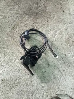 Ford OEM CJ5Z-16916-B Konepeltikahva