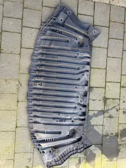 Mercedes E W212 2.2d Stötfångarsköld OEM A2125202123