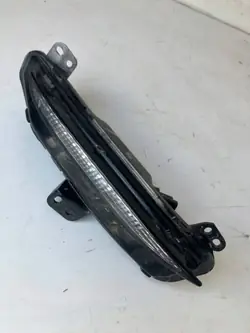 Peugeot 308 T9 GT LED Vilkkuri OEM 9806712180 Vasen Etu