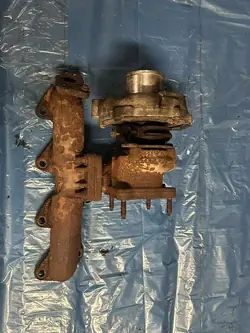 Turbocharger OPEL VIVARO 2.0L diesel 2010 H8200466021