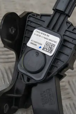 Pedal del acelerador Ford Mustang V 3.7 OEM CR33-9F836-BA
