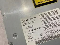Mercedes-Benz CD-vaihtaja OEM 2118706189 - Käytetty