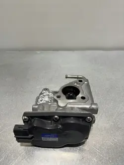 Soupape EGR Toyota OEM FBZ19783 pour RAV4 XA40
