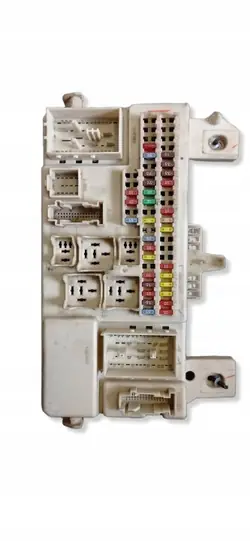 Módulo de fusíveis Mazda 3 OEM 5190500C3 - Usado