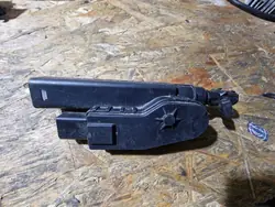 Volvo Koplampveger 31301043