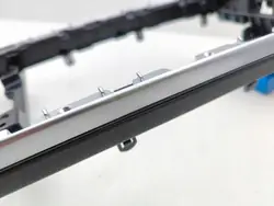 KIA Niro 2021 keskikonsolin koriste OEM 2101140009