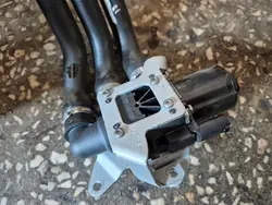 BMW F10 F11 Sähköventtiili OEM 8512236 - Käytetty
