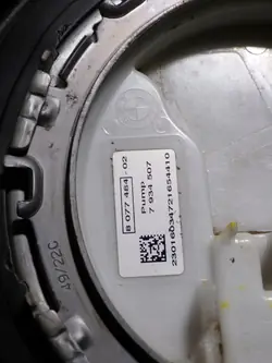 BMW OEM 8077484,8095253 Réservoir & Pompe - 14k km