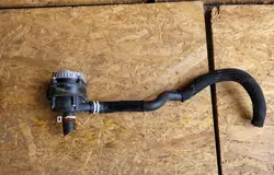 Vattenpump 210105430R Dacia