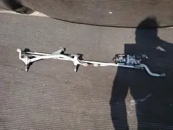 RENAULT CLIO IV Pyyhkijän moottorin mekanismi eteen 288603753R