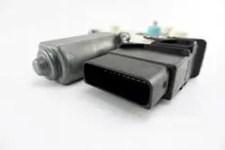 OEM 1K0959704P Vasen Takaikkunanostin VW Golf V