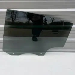 Vitre arrière gauche Tesla Model Y OEM 43R011569