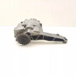 Bomba de óleo Mercedes-Benz OEM A6421810547 - Usado