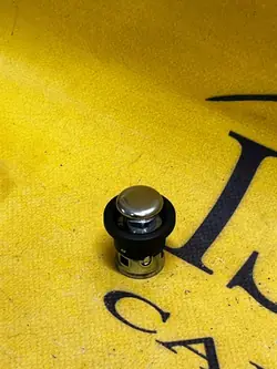 Savukkeensytytin Land Rover OE OEM L405