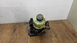 Pompe de direction assistée Renault Trafic III OEM 491100616R