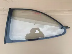 Toyota OE vänster bakre karossglas för Corolla VII 1992-1997