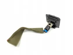 Enchufe encendedor GMC Yukon Denali 01-06 usado