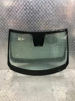 Begagnad framruta OEM 43R-012760 för Renault Captur II