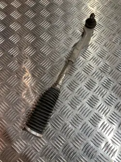 Rechte Spurstange OEM PK21118 für Toyota Yaris IV