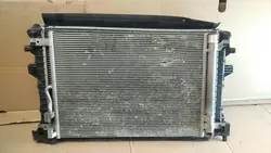 Radiador de agua Nissens 5Q0121251EJ