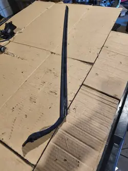 Hyundai Tucson IV Rechter voorruitlijst 86140-N7000