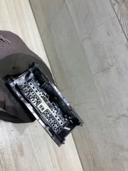 Plugue de pilar da porta Chevrolet Camaro 2017 OEM