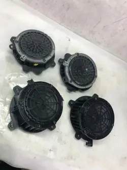 Opel OE Soundsystem OEM 9818747880 für Mokka
