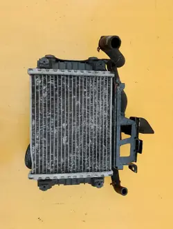 Refrigerador de agua Audi A4 B7 A5 OEM 4x4OE000166 + Bomba