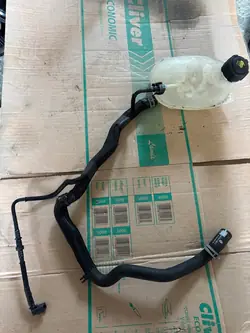 Erweiterungstank Renault Clio V 5 217102572R