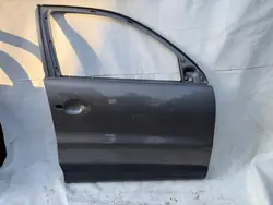 Porta dianteira direita OEM 5N0831582 VW TIGUAN 5N 07-11