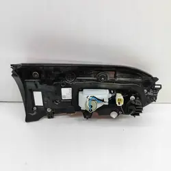 Feu de hayon droit Toyota RAV 4 V (XA50) A4S2110001