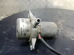 Vacüumpomp Volvo V70 II OEM 30793991 - Gebruikt