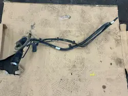 Tuyau de remplissage carburant Jeep Grand Cherokee OEM 68250911AF